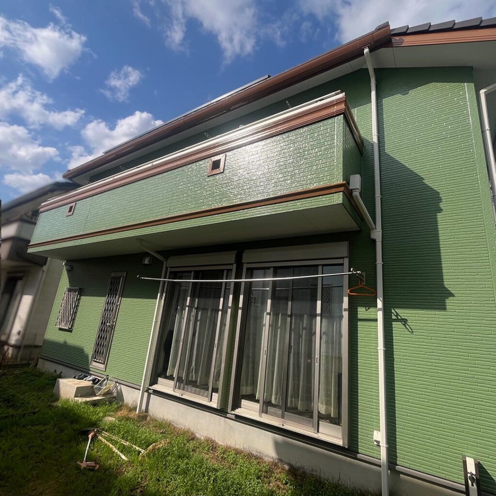M様邸の塗装後の外壁裏面